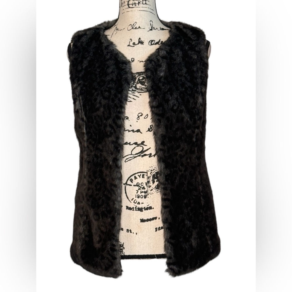 Timing Women's Size Medium Dark Smokey Charcoal Gray Leopard Faux Fur Vest